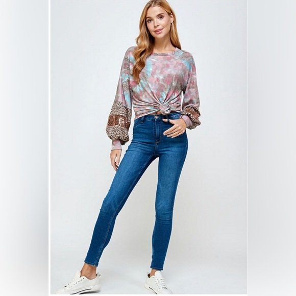 ❤️Soft Spinal Tie Dye Top - Picture 3 of 8